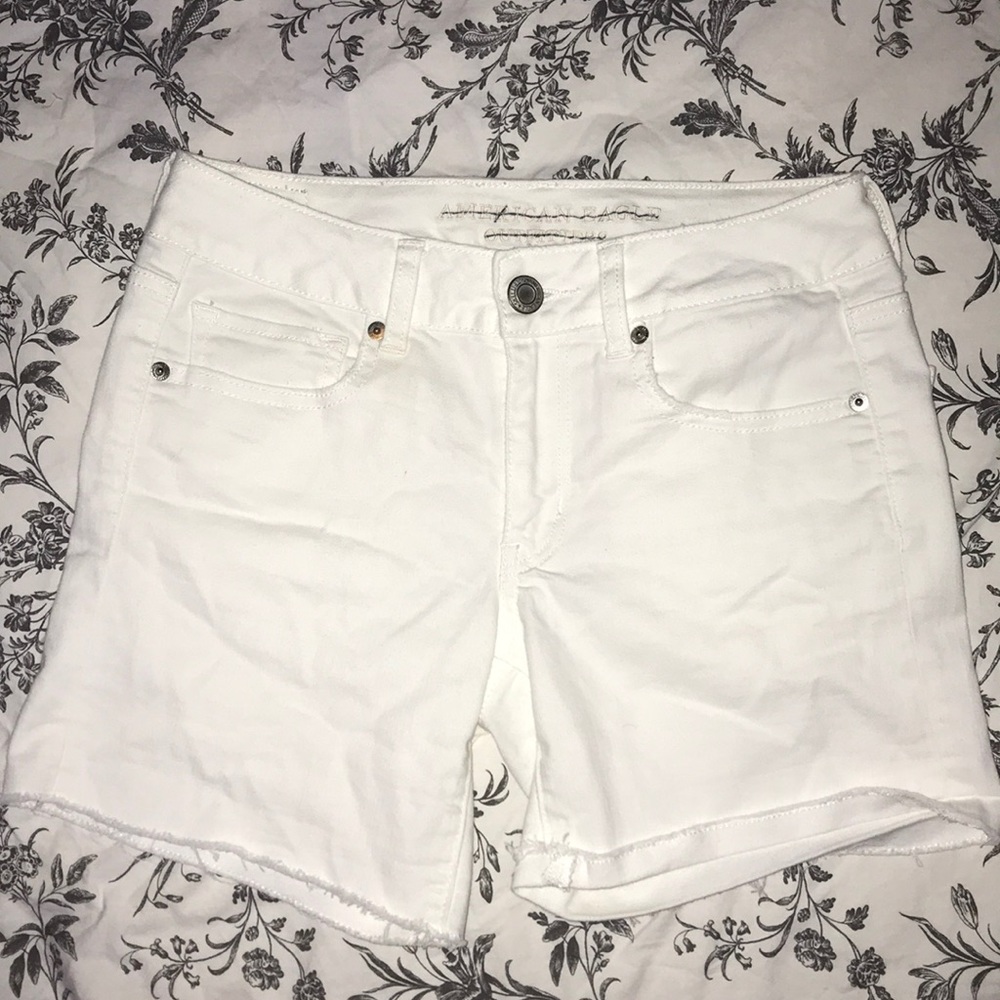 AMERICAN EAGLE MIDI SHORTS